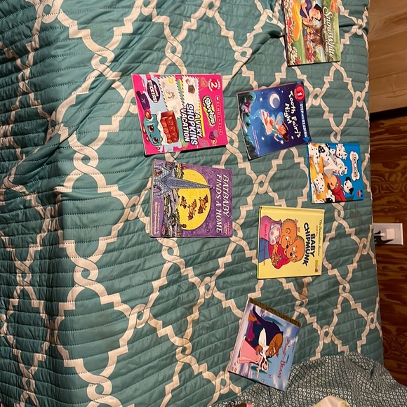 Book - Picture 1 of 1